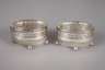 Zwei Silberschalen und zwei Salieren