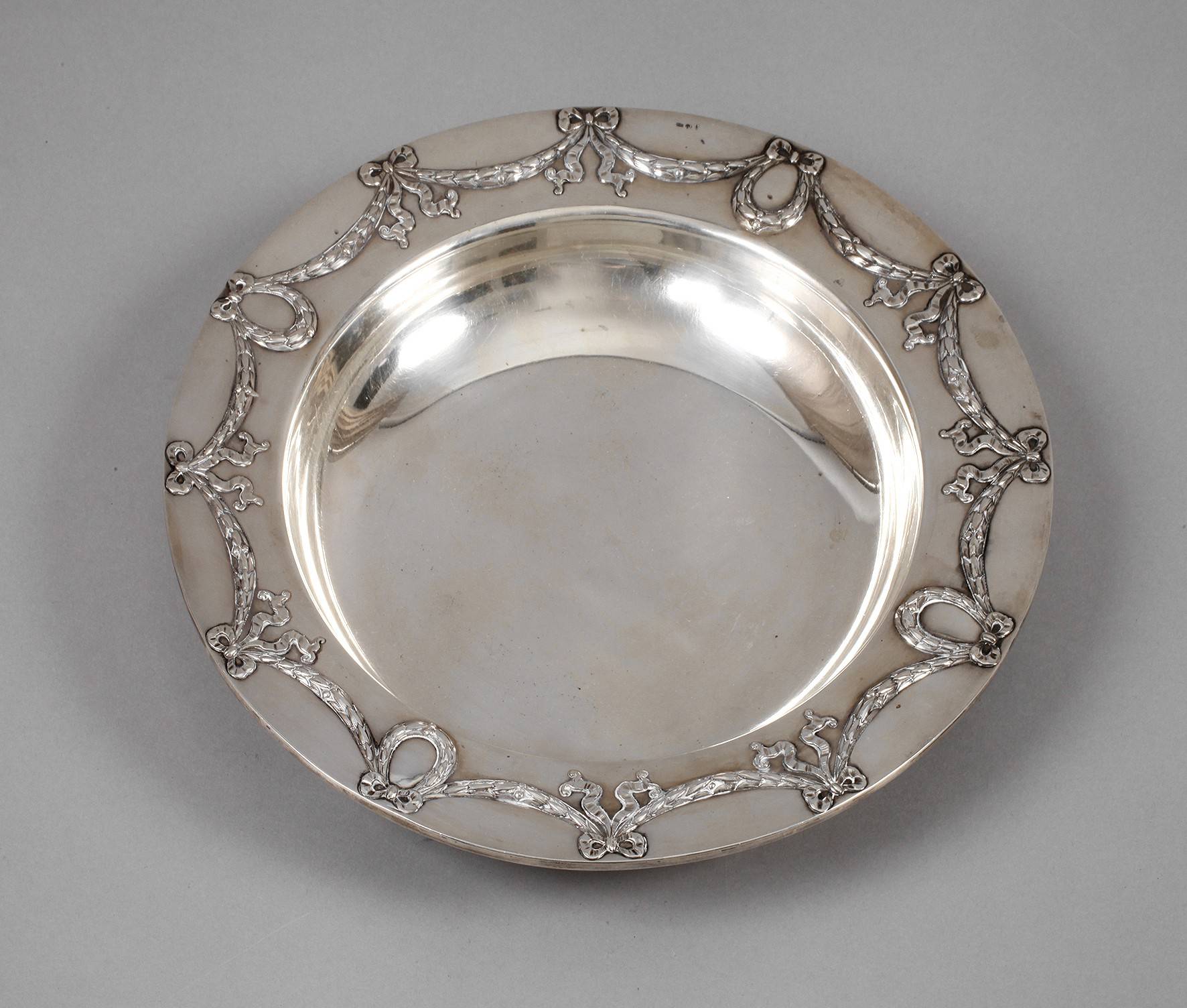 Großer Vorlegeteller Silber