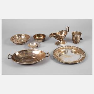 Sieben Teile Hotelgeschirr