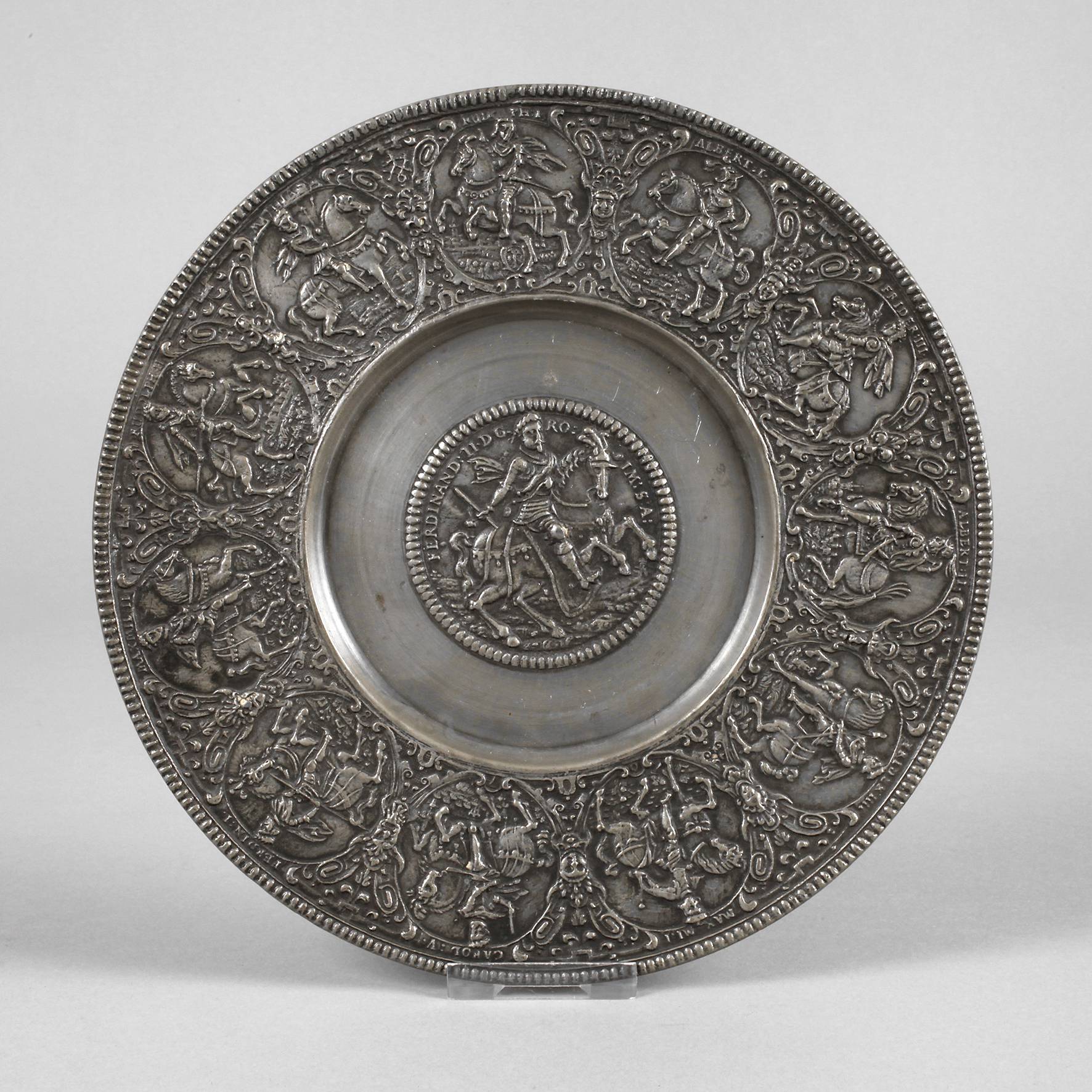 Nürnberger Reliefteller