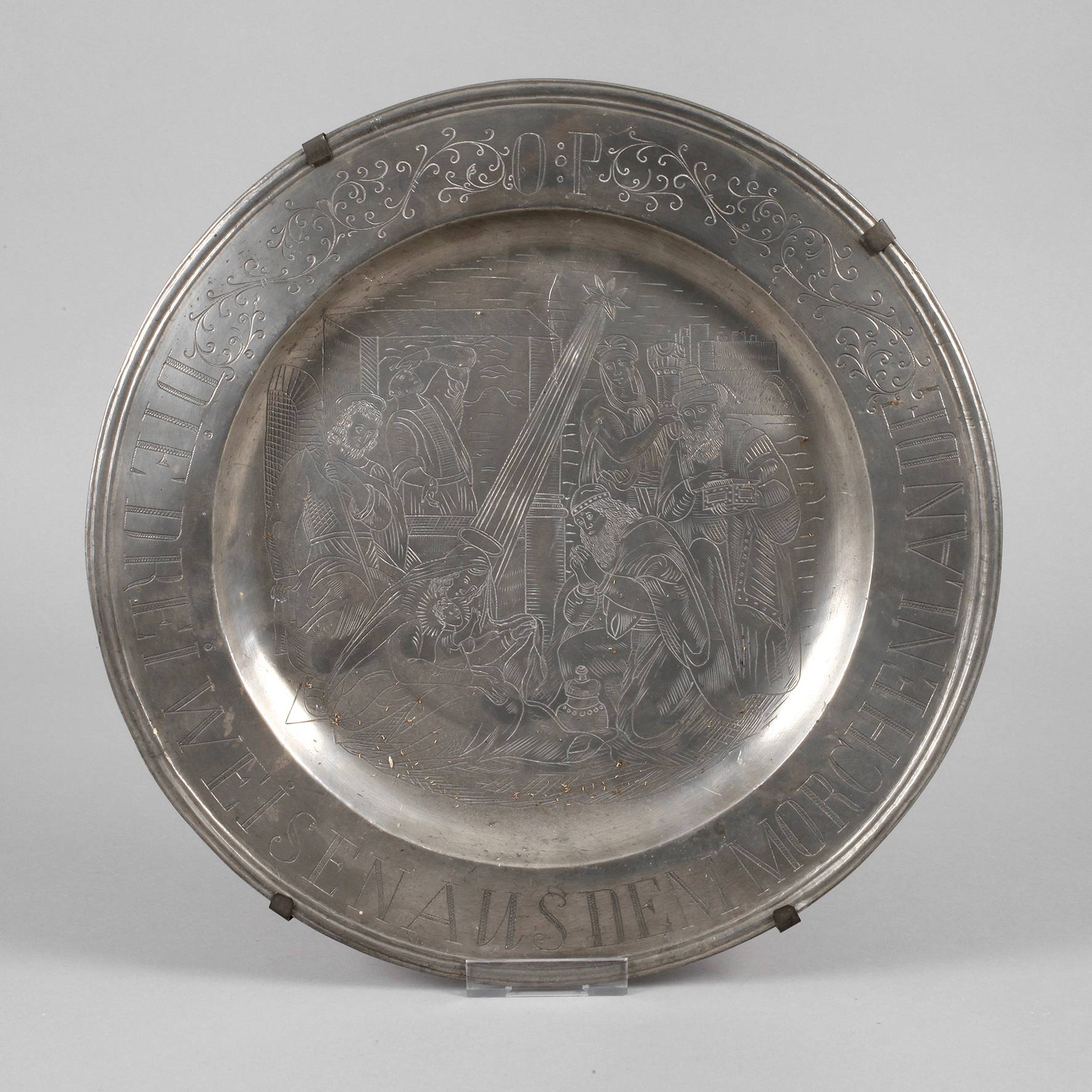 Großer christlicher Zinnteller