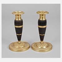Paar klassizistische Kerzenleuchter Bronze111