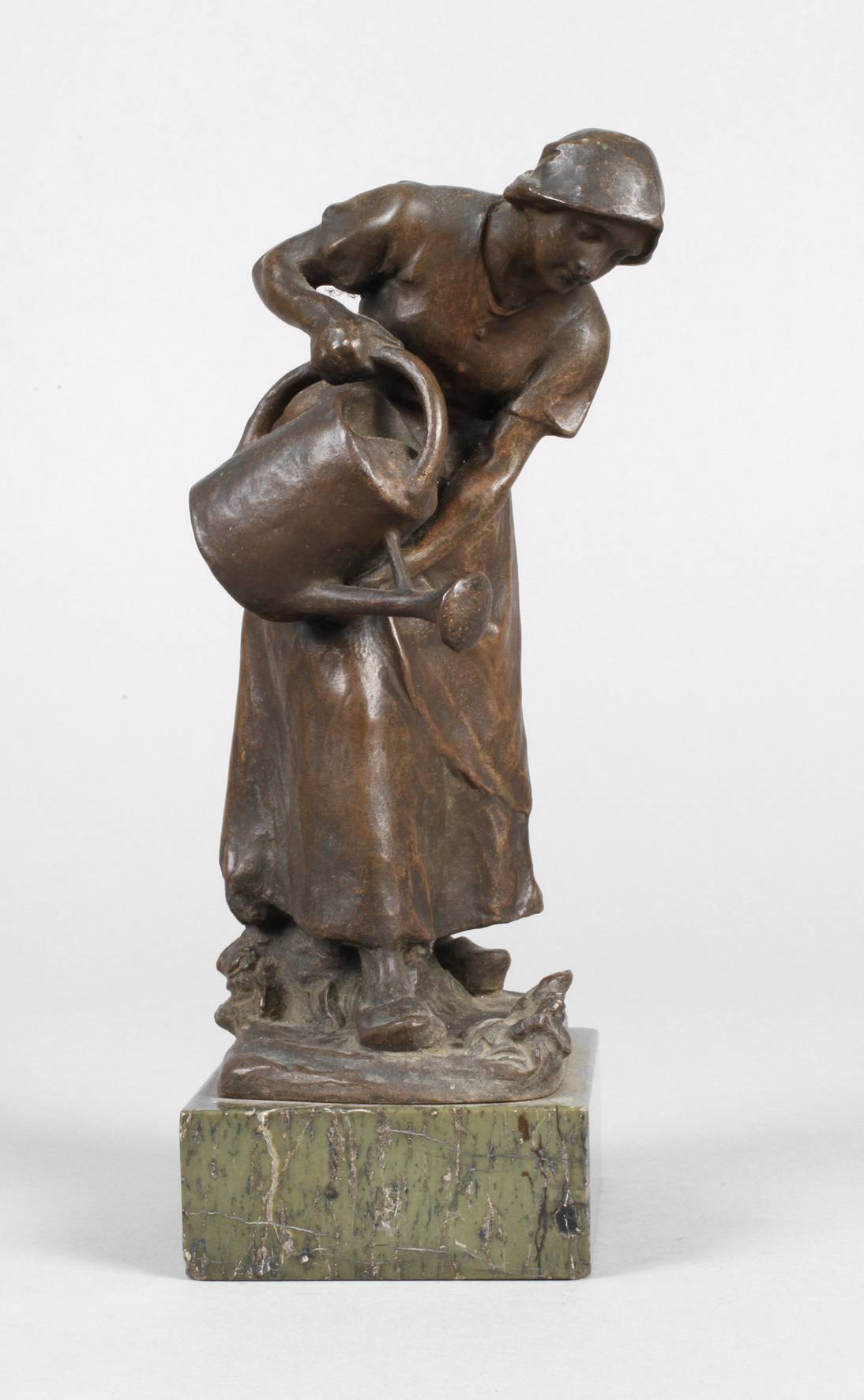 Holländerin mit Gießkanne