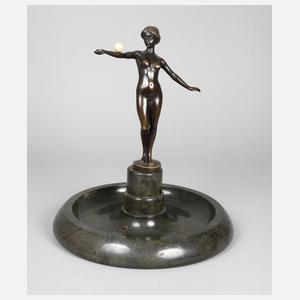 Julius Paul Schmidt-Felling, Ballspielerin auf Schale