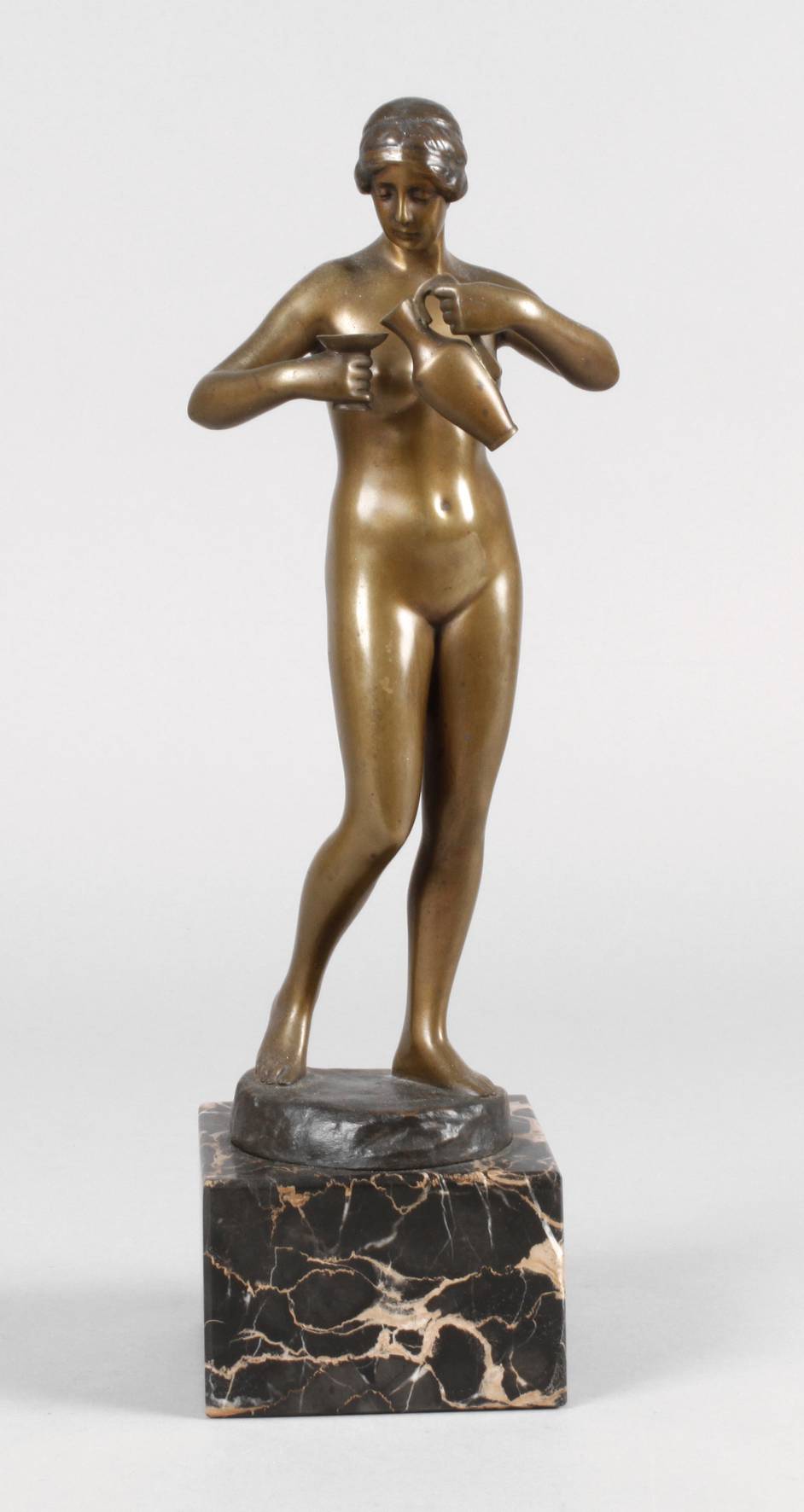 Victor Heinrich Seifert, Göttin Hebe als Akt