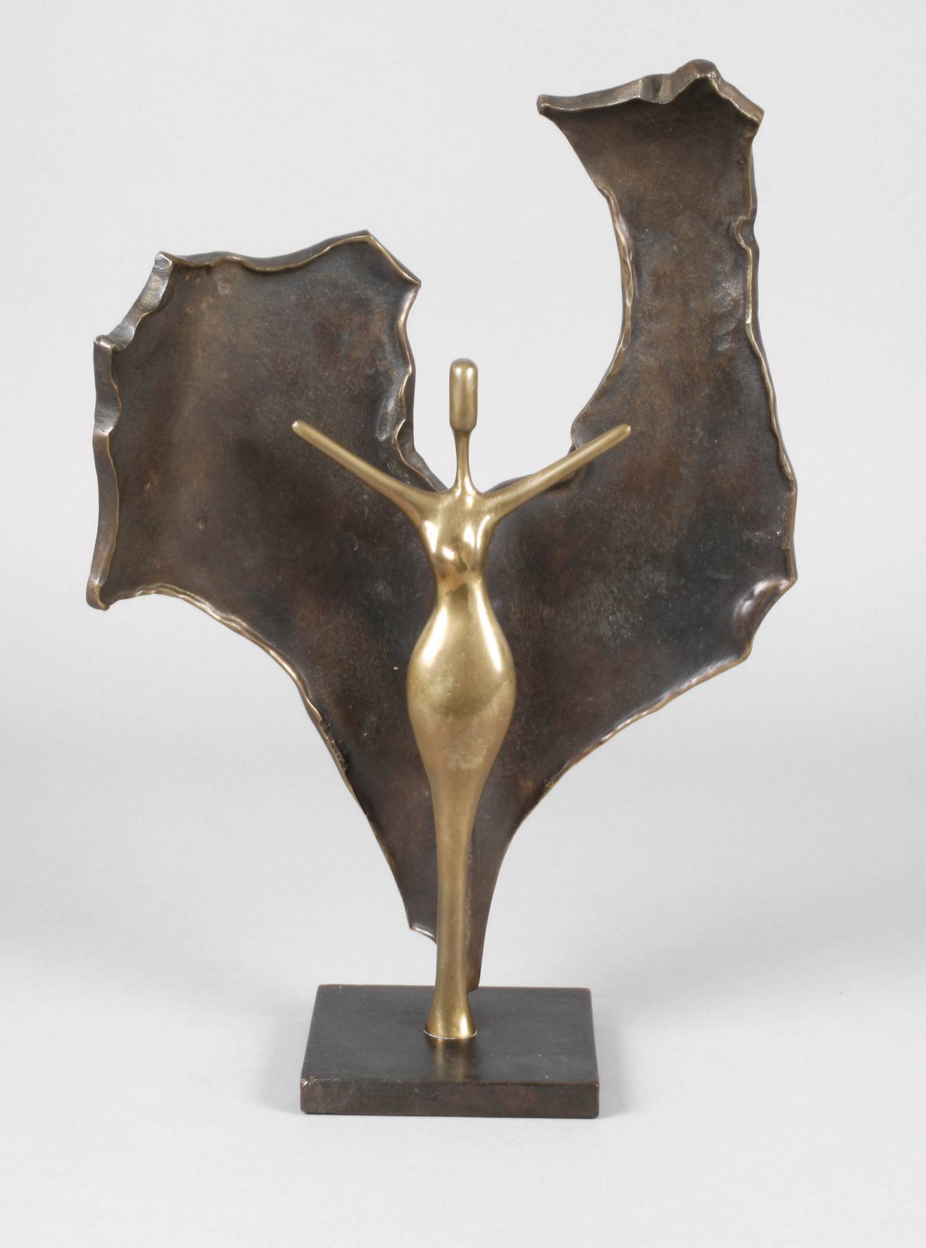 Walter Schneider, ”Nike”