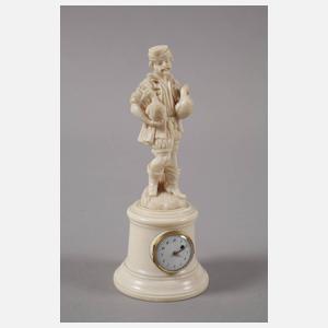 Feine Elfenbeinschnitzerei