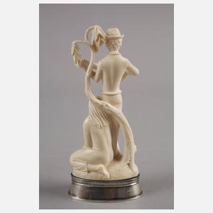 Feine Elfenbeinschnitzerei