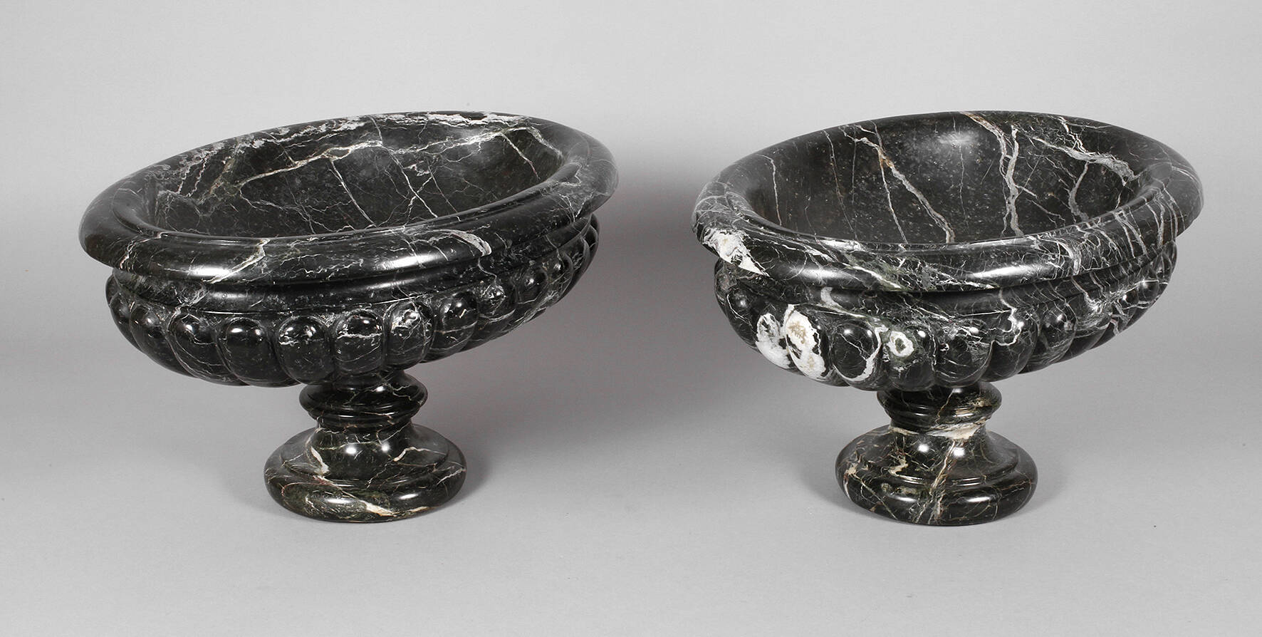 Paar Marmorschalen