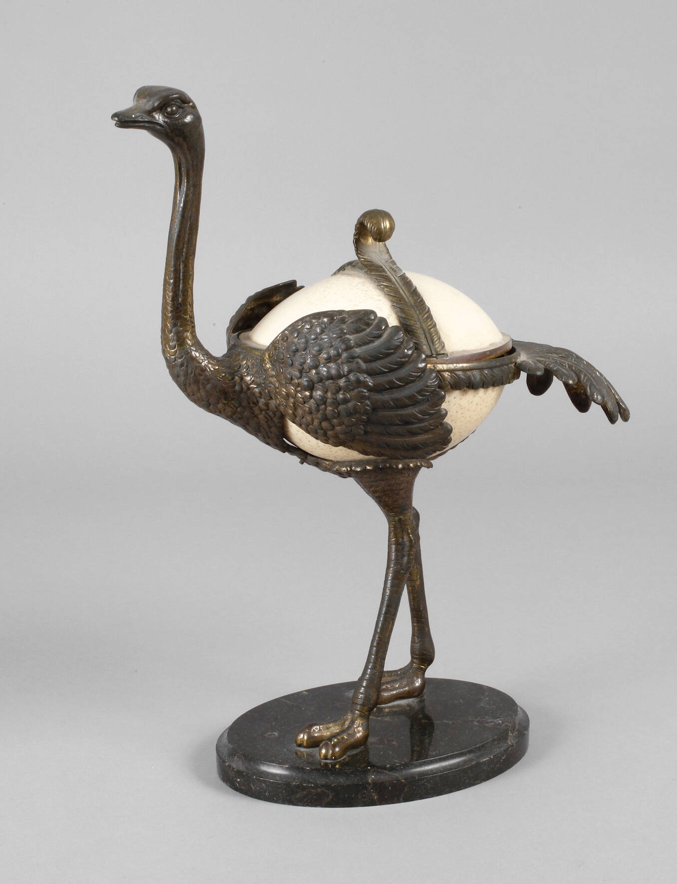 Außergewöhnliche Deckeldose