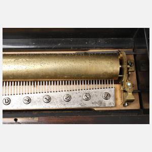 Große Walzenspieldose