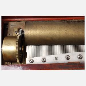 Große Walzenspieldose