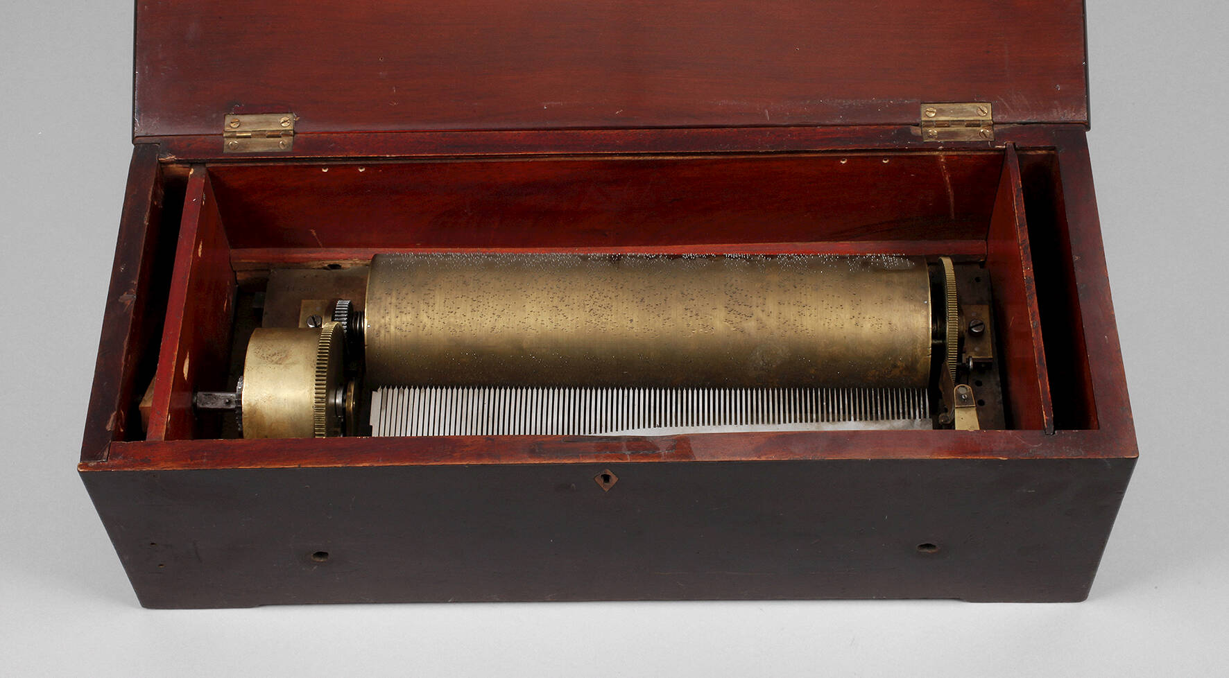 Große Walzenspieldose