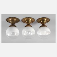 Drei Deckenlampen111
