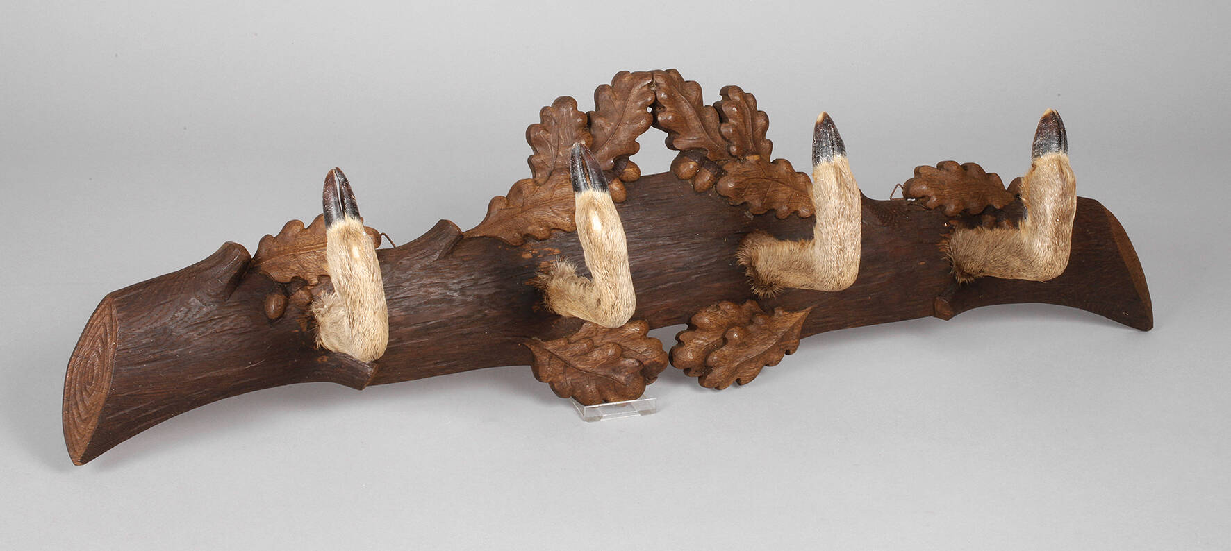 Jagdliche Wandgarderobe