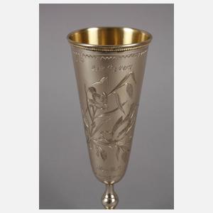 Moskau, zwei Silberpokale zur Silberhochzeit