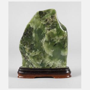 Poliertes Jadesegment