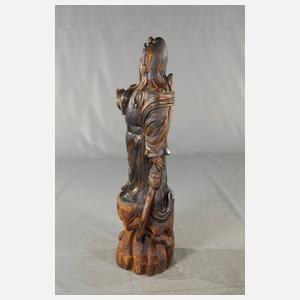 Große figürliche Schnitzerei