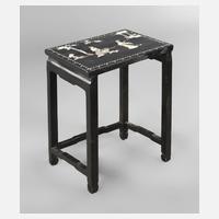 Intarsierter Beistelltisch111