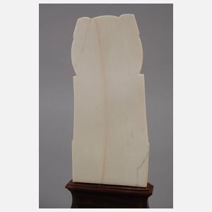 Große Elfenbeinschnitzerei