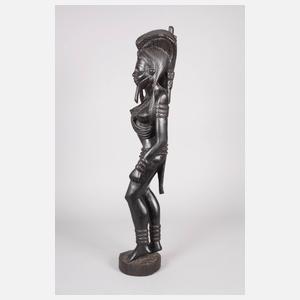 Figürliche Schnitzerei