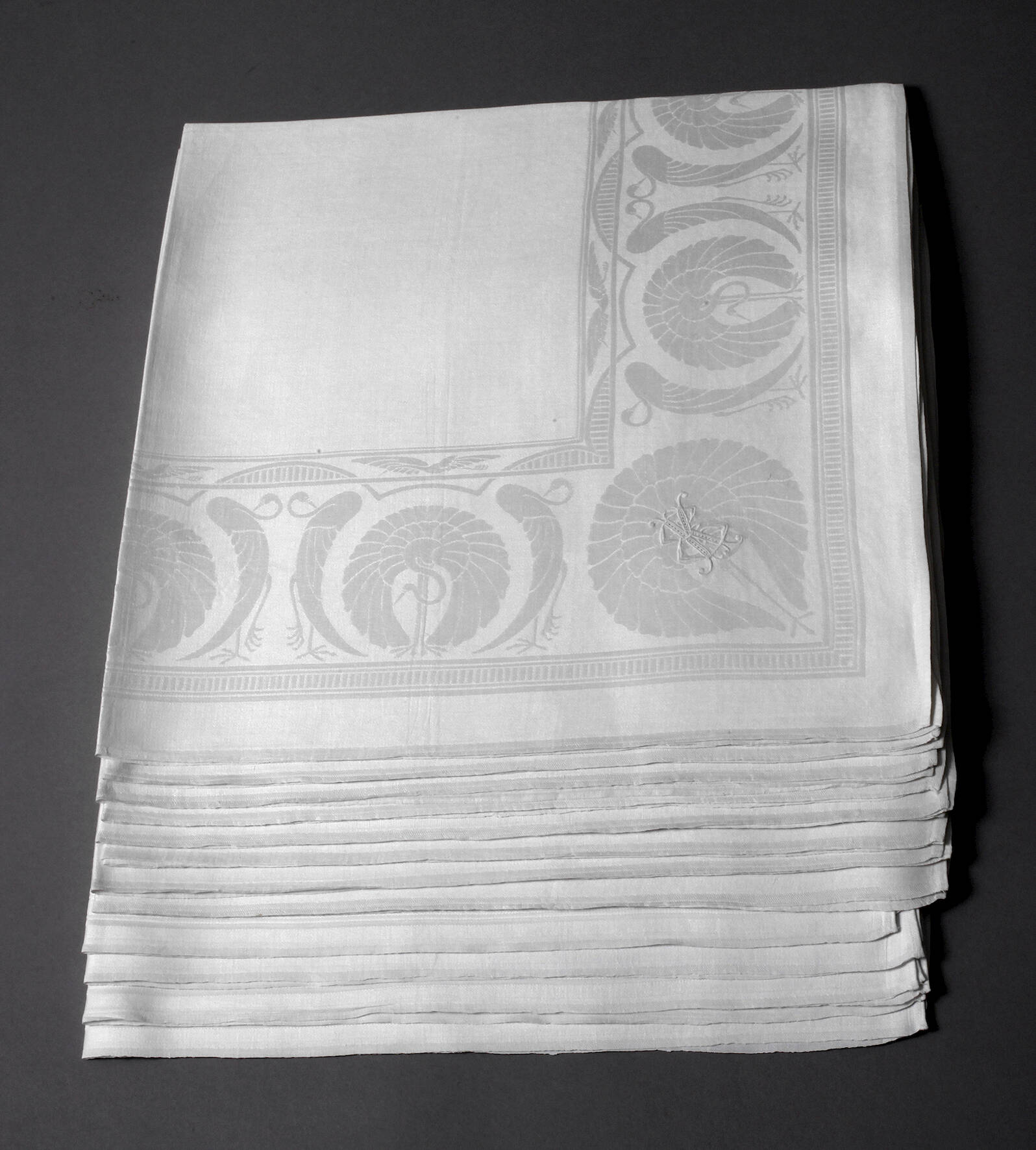 Zwölf Servietten Jugendstil