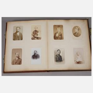Familienphotoalbum um 1874