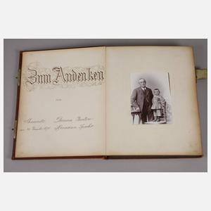 Familienphotoalbum um 1874
