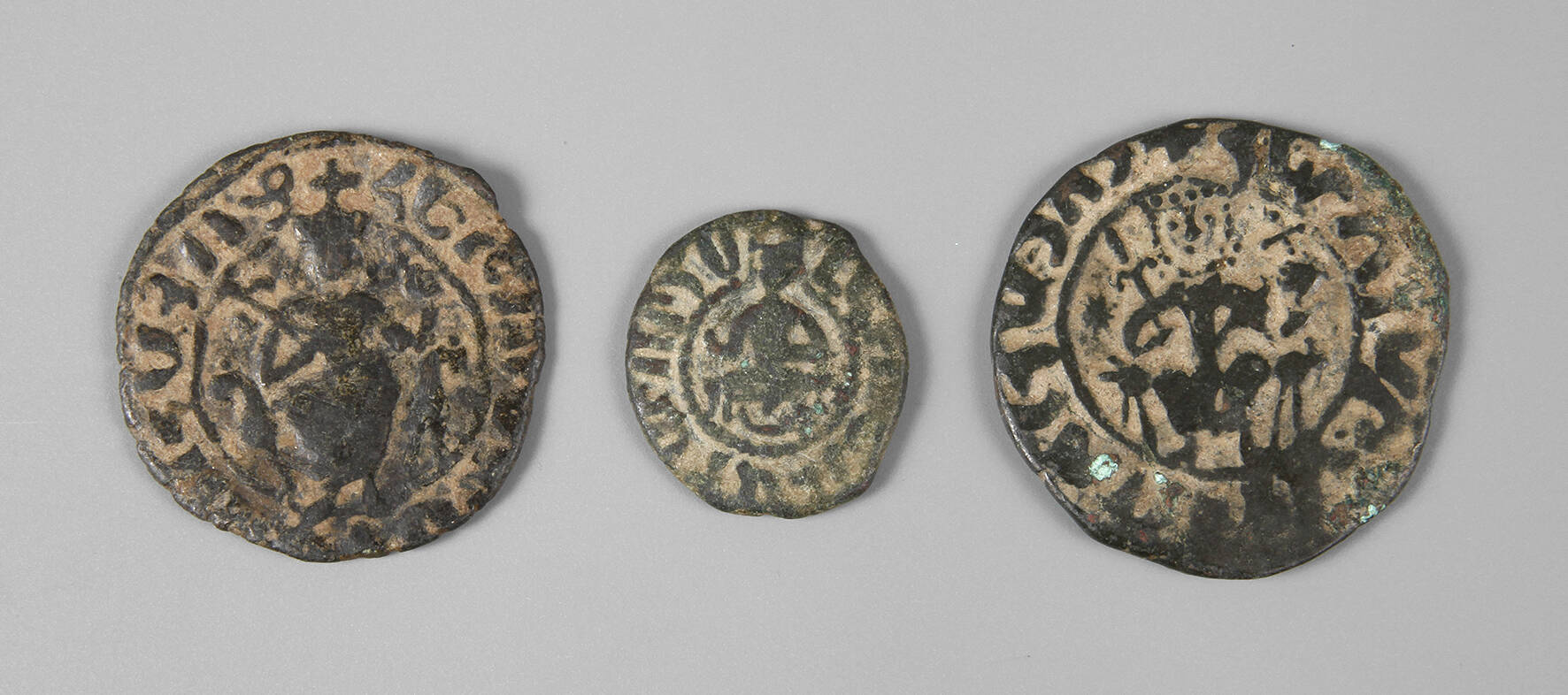 Drei Münzen Kreuzfahrerstaat Armenien