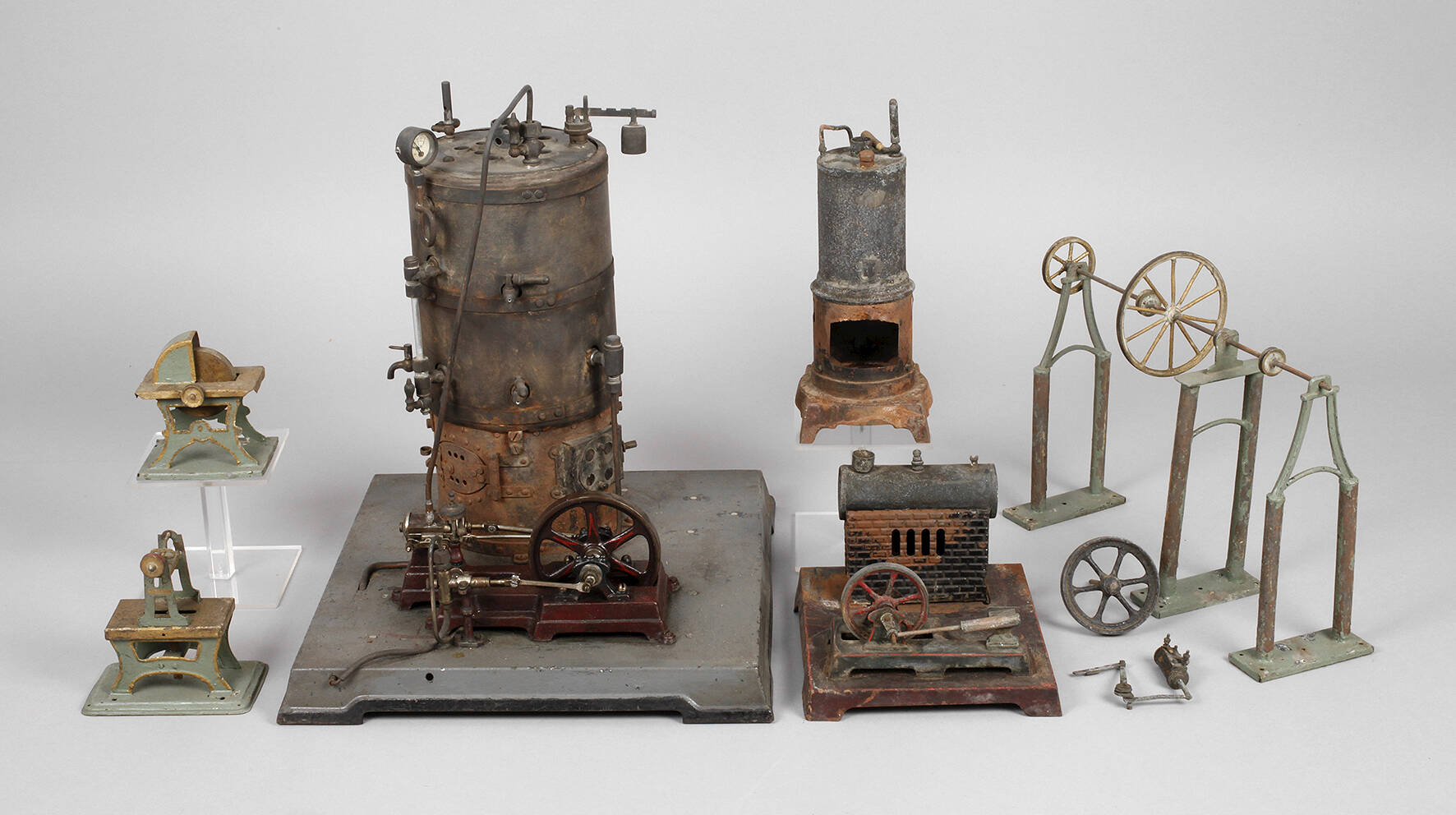 Konvolut Dampfmaschine und Zubehör