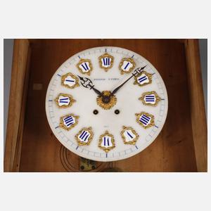 Große Wanduhr in Boullétechnik