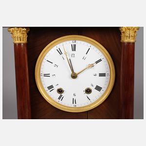 Klassizistische Stutzuhr