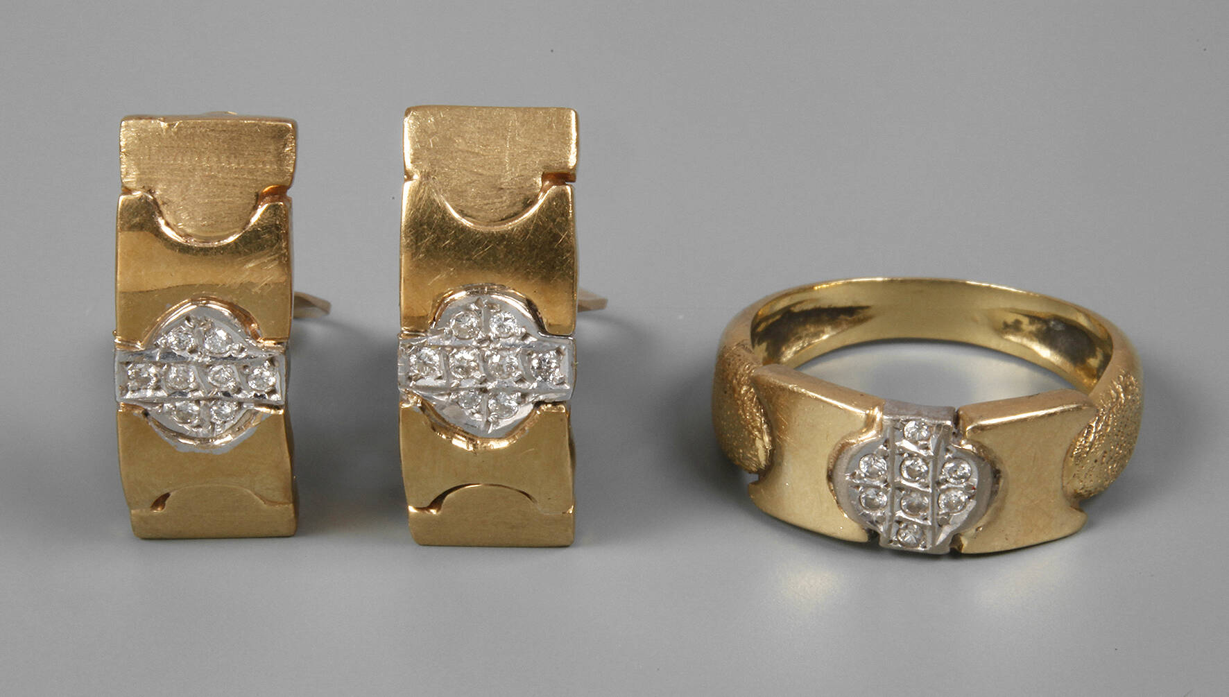 Schmuckset mit Diamanten