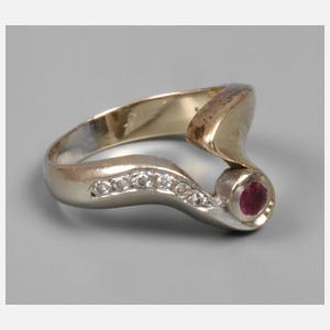 Damenring mit Rubin und Diamanten