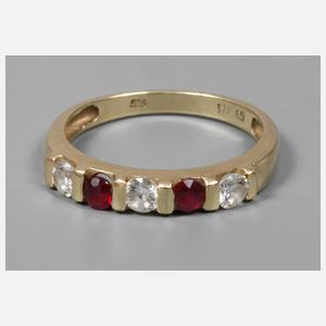 Damenring mit Rubinen und Brillanten
