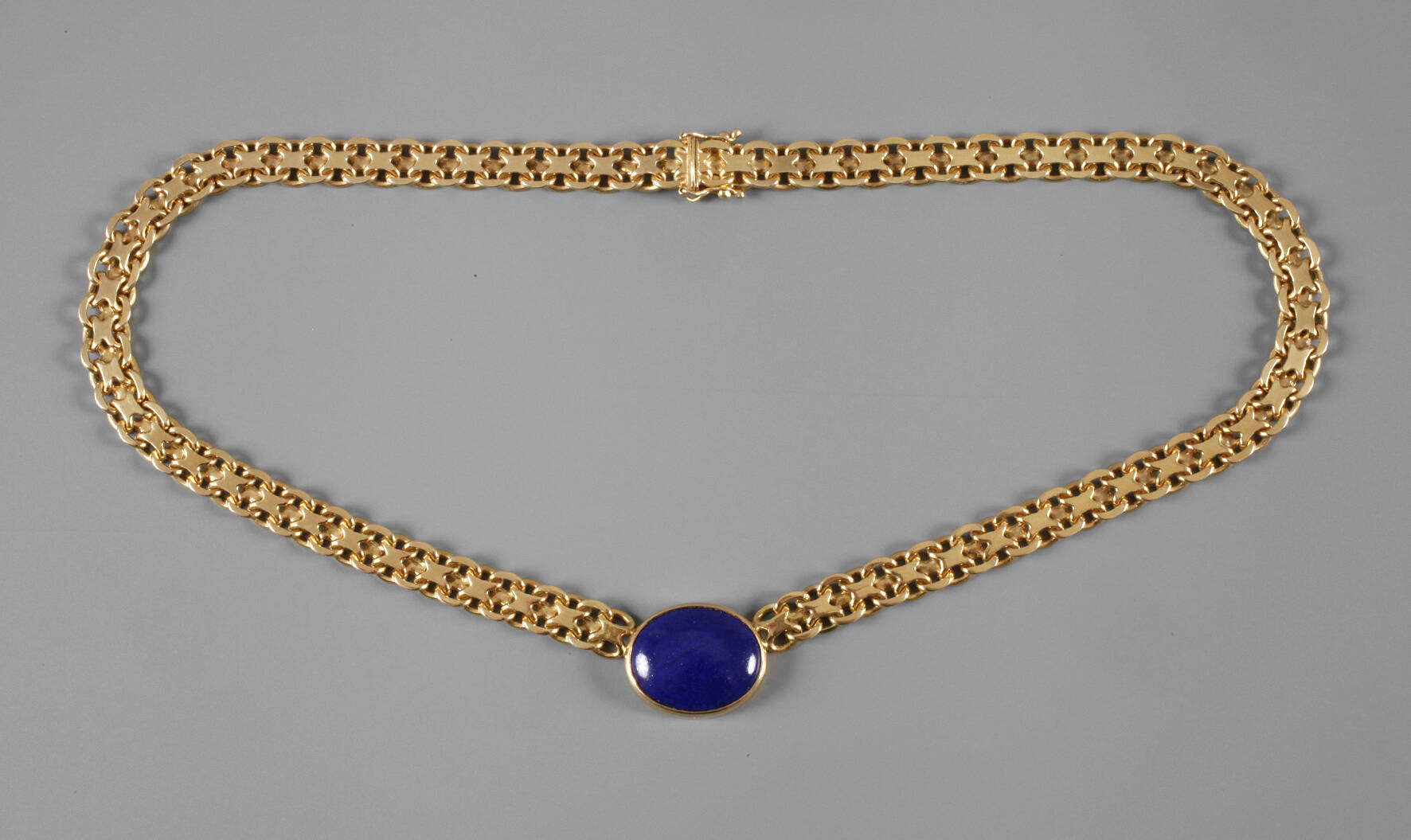 Collier mit Lapislazuli