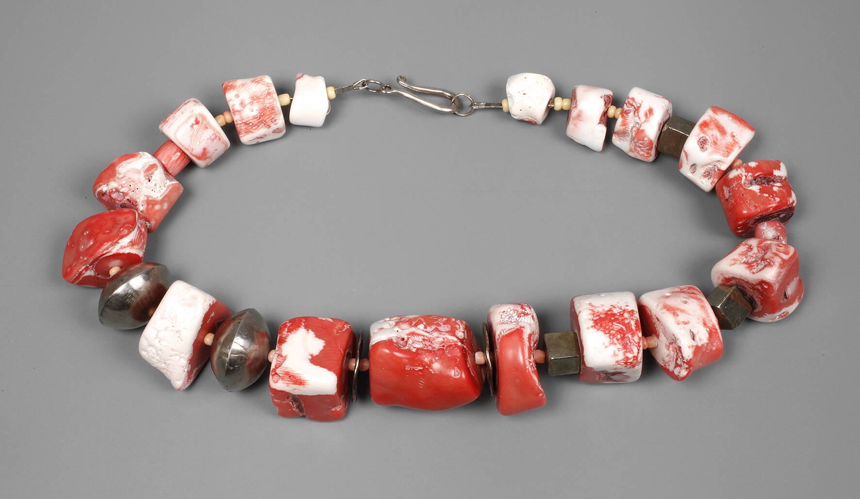 Opulente Korallenkette