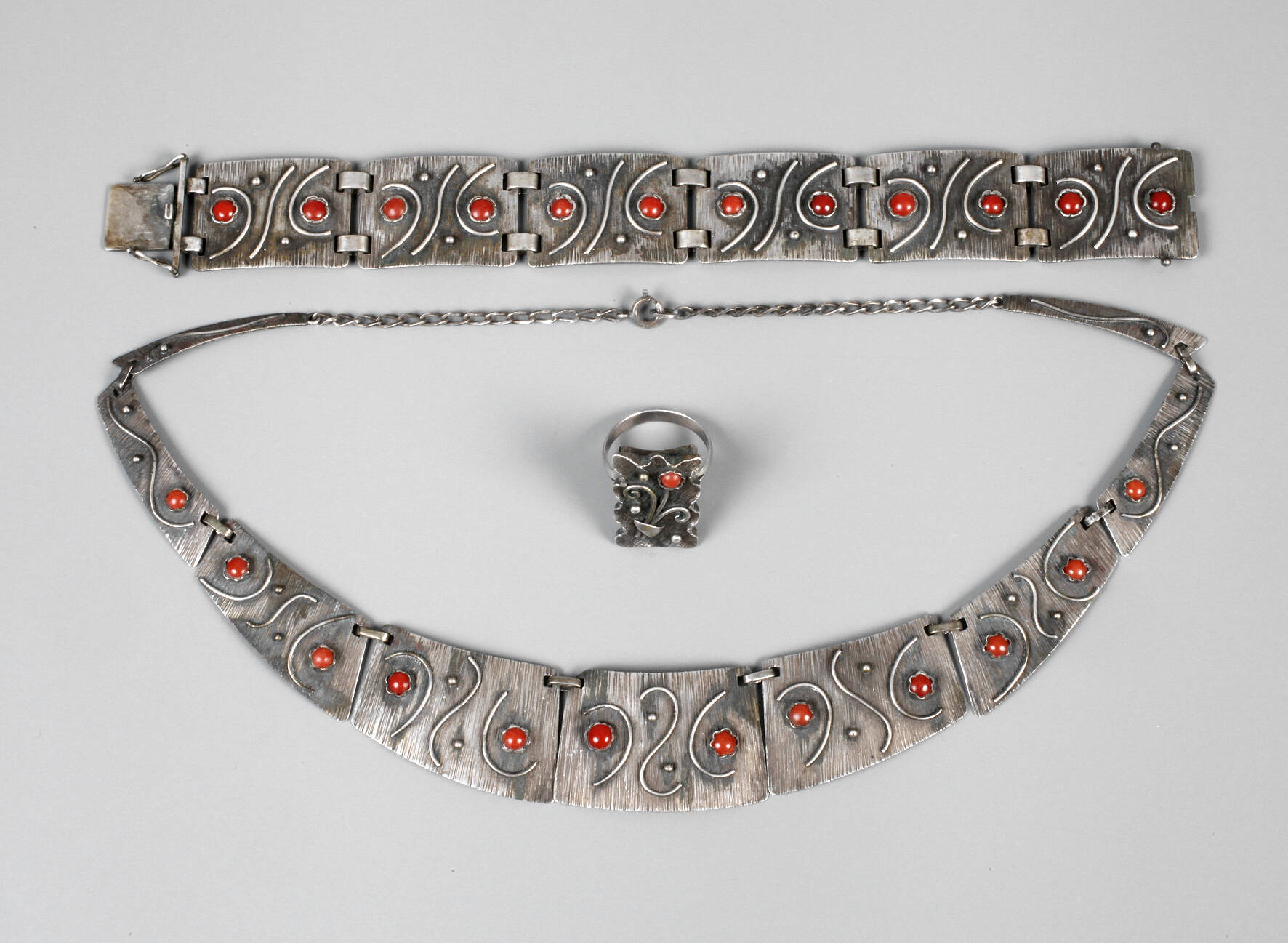 Schmuckset Silber mit Korallen