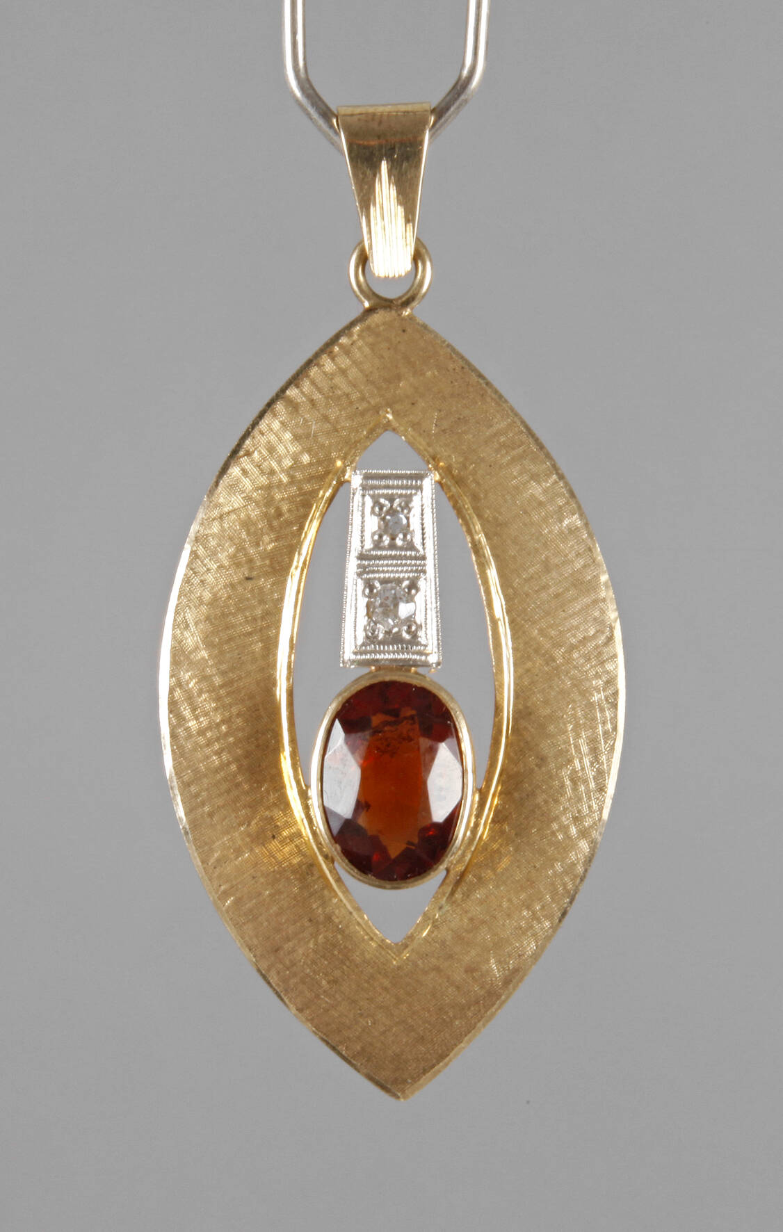 Anhänger mit Citrin