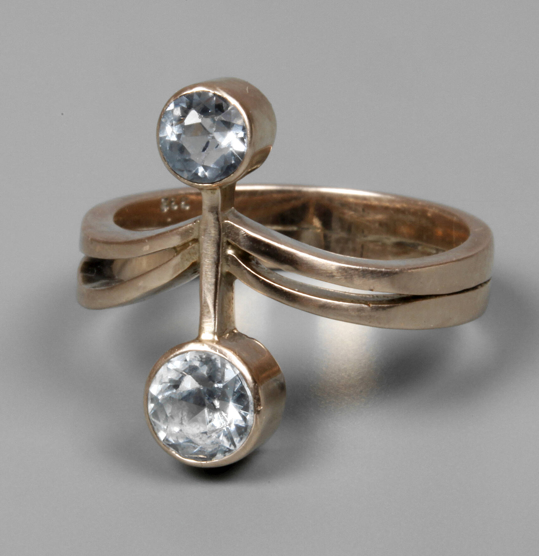 Damenring mit Aquamarinen