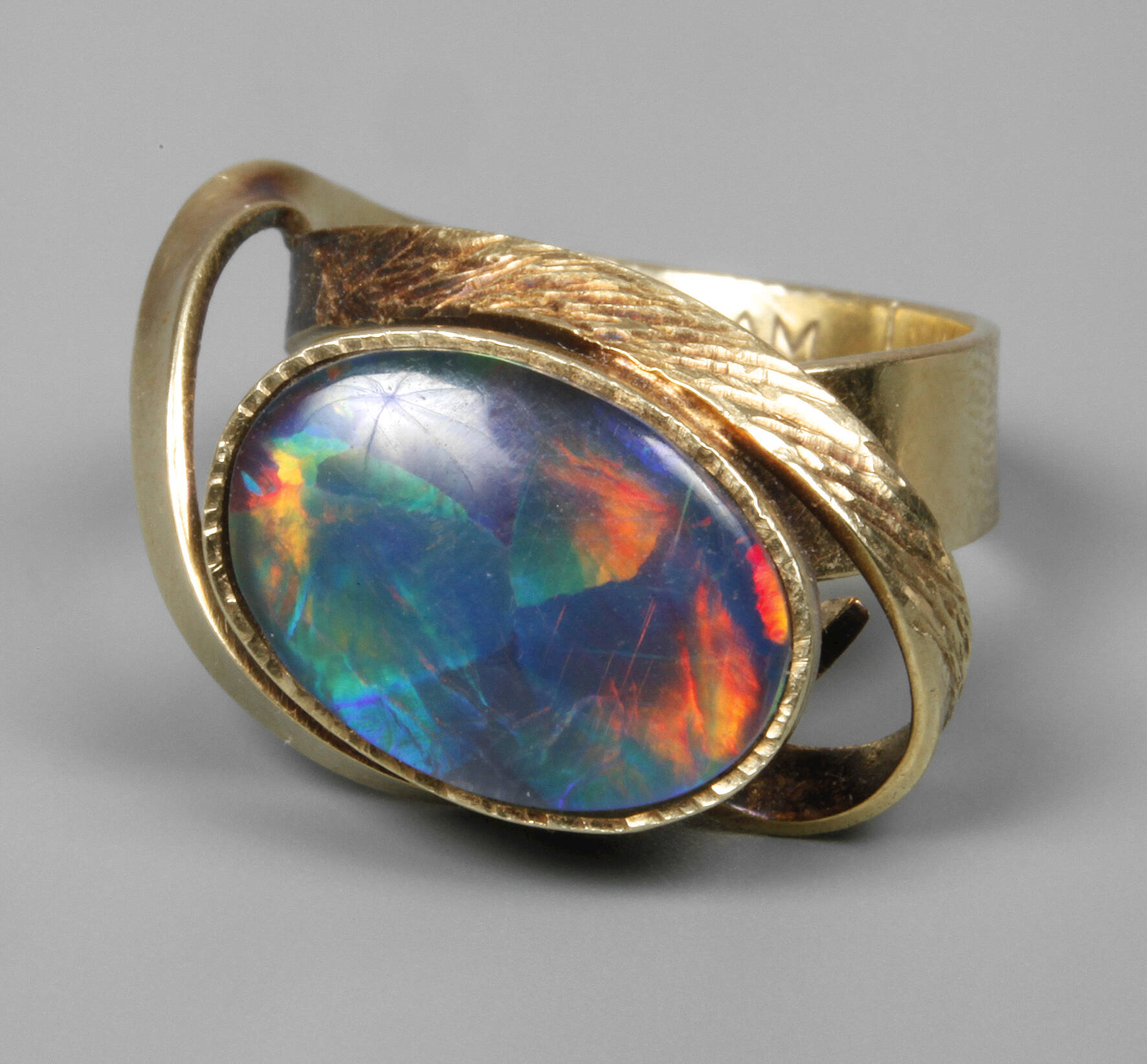 Damenring mit Edelopal