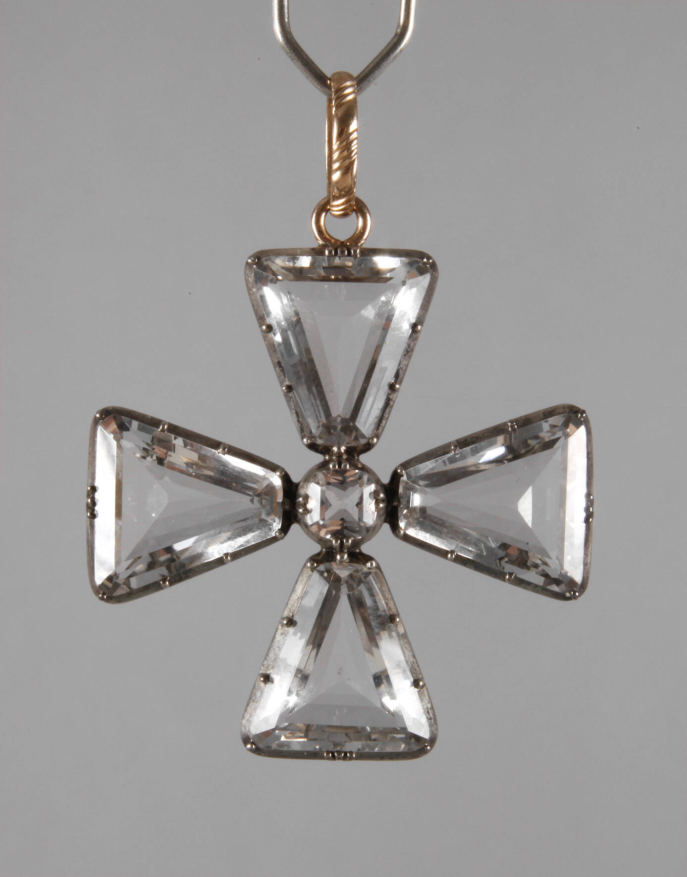 Ungewöhnlicher Bergkristallanhänger