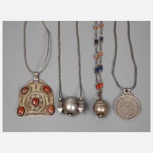 Sammlung Silberketten