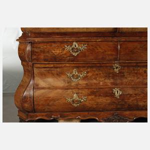 Prächtiges Aufsatzmöbel