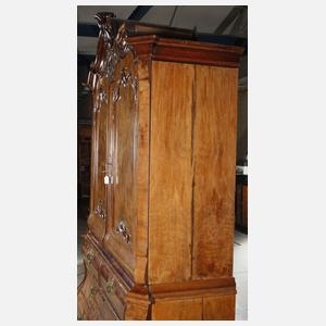 Prächtiges Aufsatzmöbel