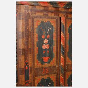 Bemalter Bauernschrank