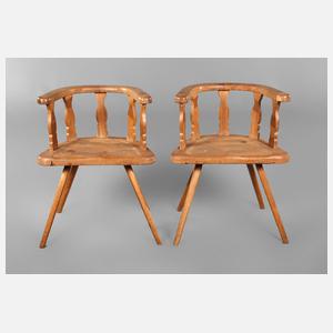Paar bäuerliche Armlehnstühle
