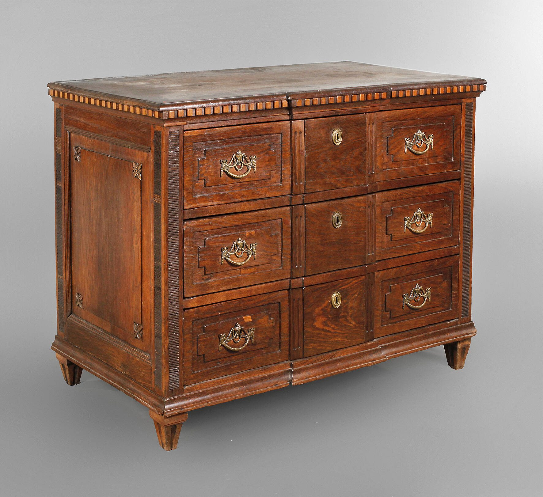 Klassizistische Kommode