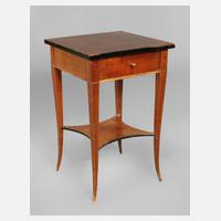 Kleiner Beistelltisch111