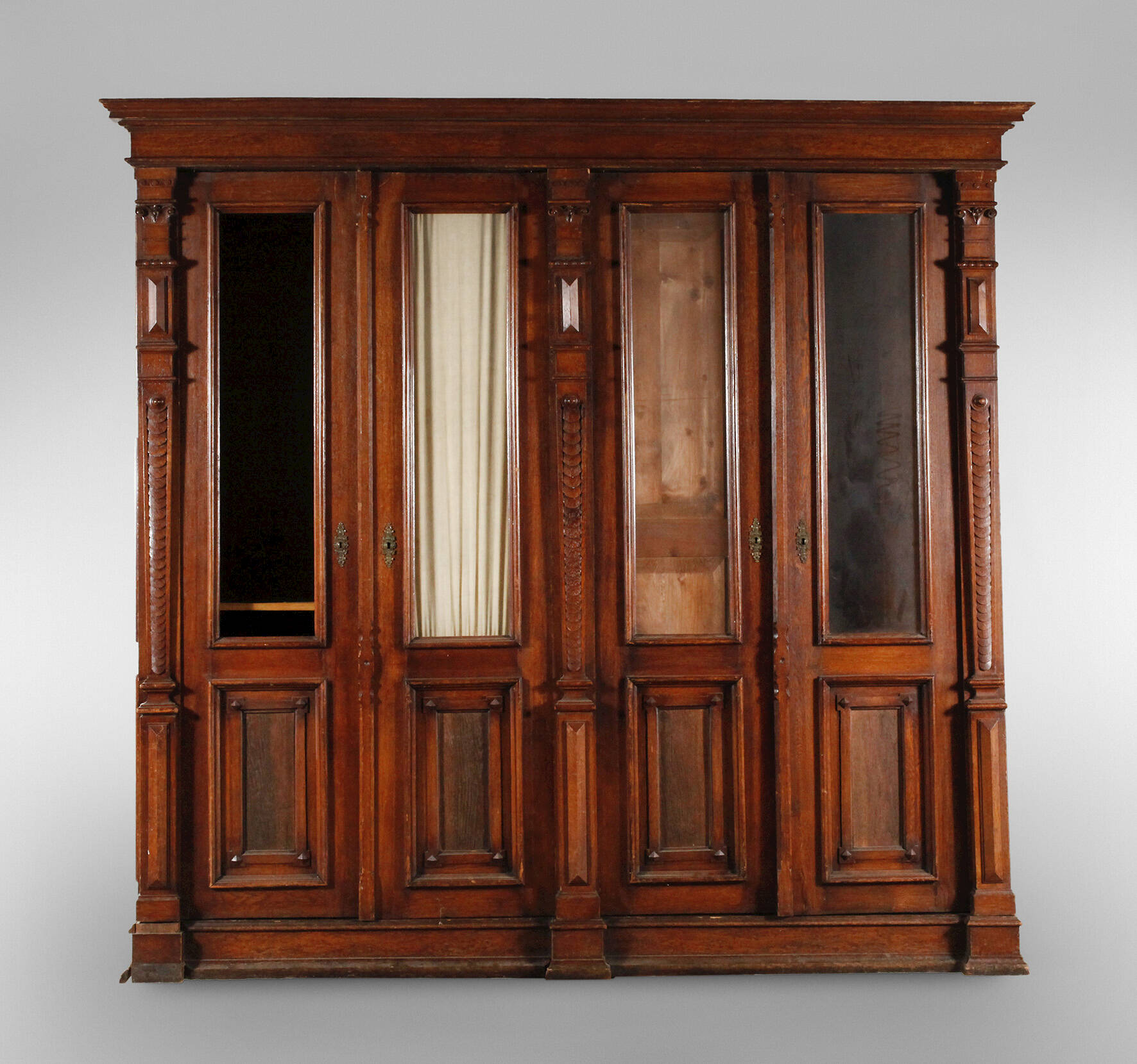 Großer Bibliotheksschrank Historismus